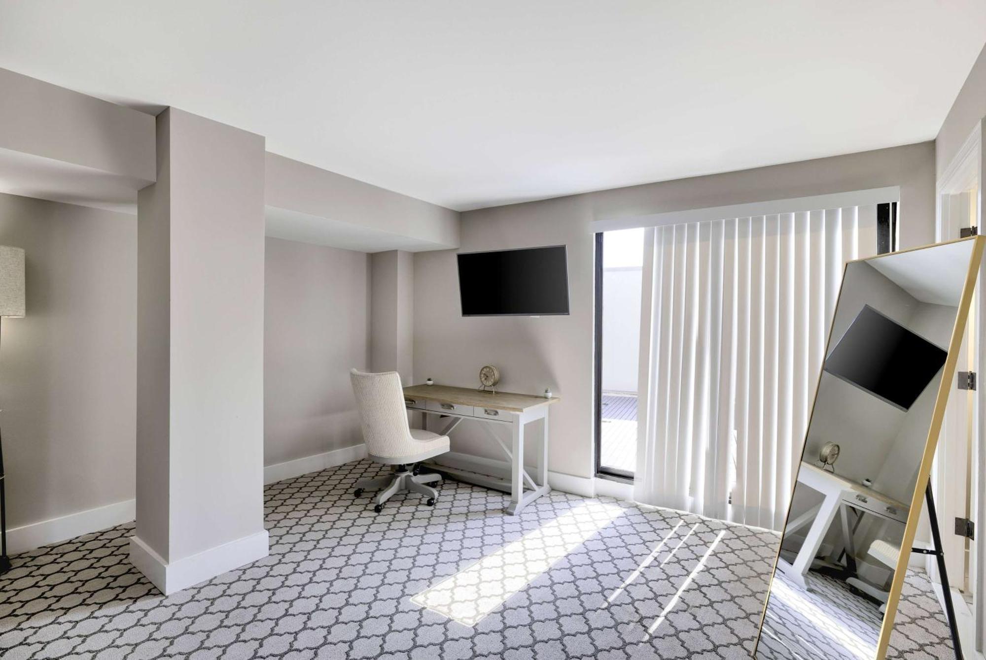 Georgetown Residences By Luxurban, Trademark Coll By Wyndham 3*